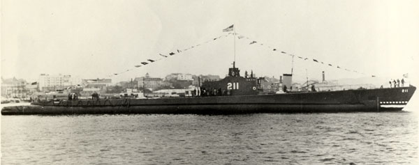 USS Gudgeon SS-211