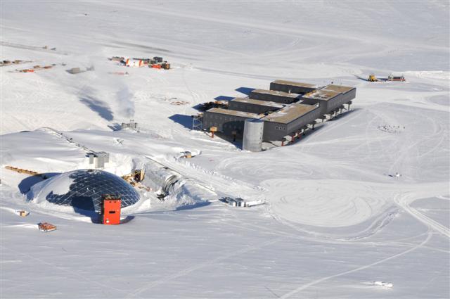 Amundsen-Scott South Pole Station